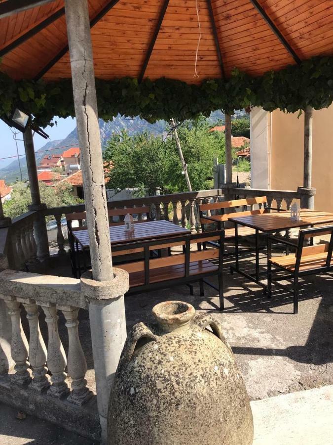 Bed and Breakfast Vila Ama Krujë Exterior foto